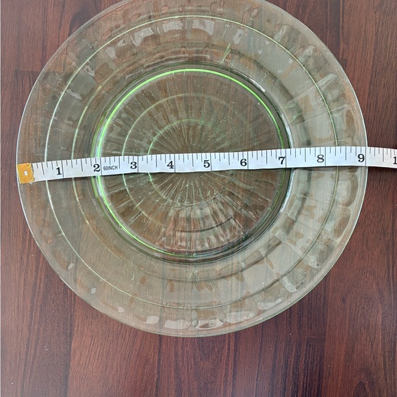 Uranium Green Vintage Depression Era Glass Plate - Picture 5 of 5